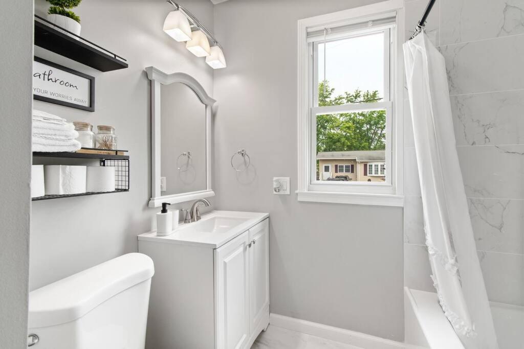 Stylish, Relaxing & Comfy 3 Bdr Home Bristol Bagian luar foto